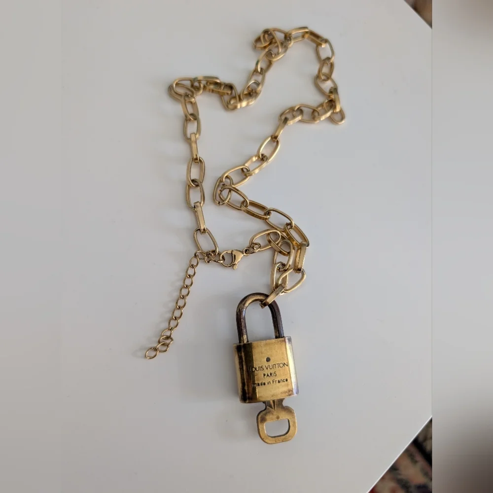Louis Vuitton #306 Lock and Key